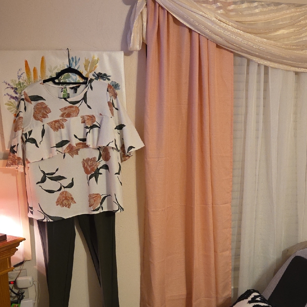 Jules & Leopold Floral Blouse - White and Pink